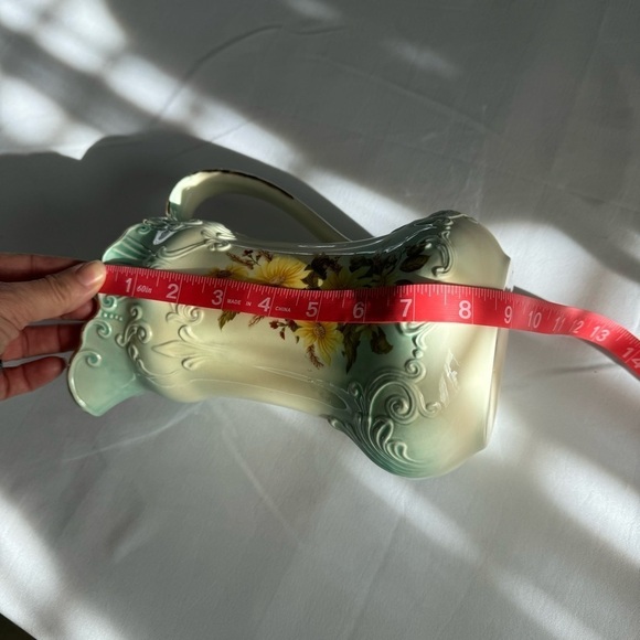 Vintage Floral Vase - Picture 7 of 7